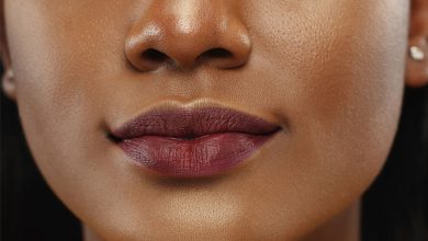 علت و رفع تیرگی لب با روشهای کاربردی و موثر