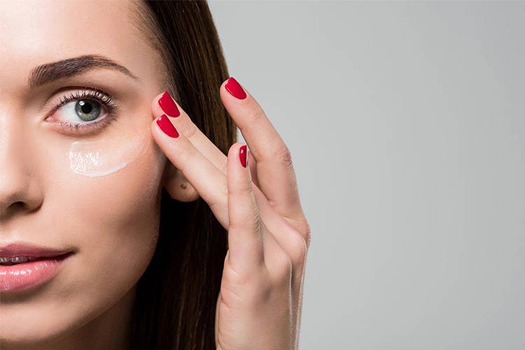 بهترین روتین پوستی برای پیشگیری از چروک دور چشم