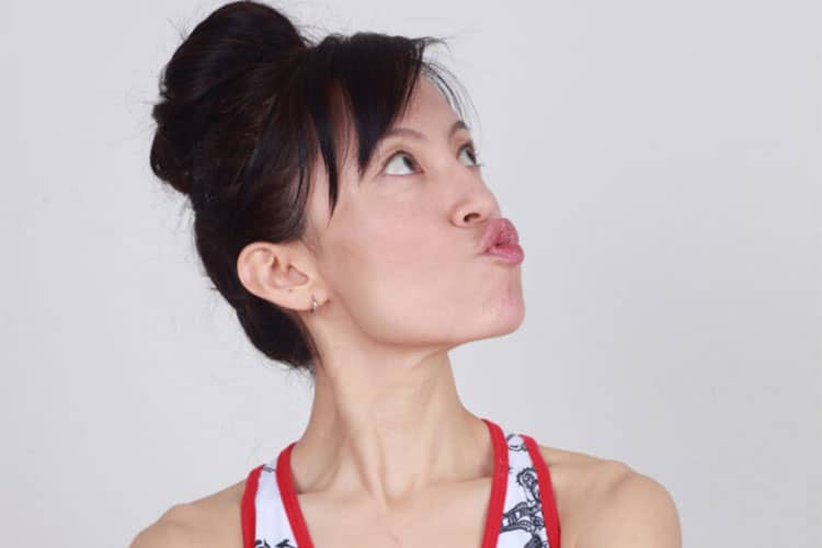 یوگای صورت برای گردن