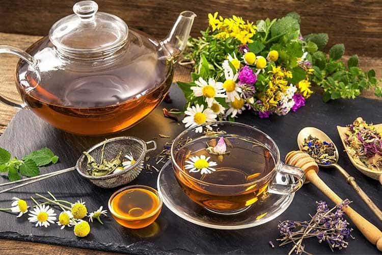بهترین دمنوش برای کاهش استرس و آرامش اعصاب