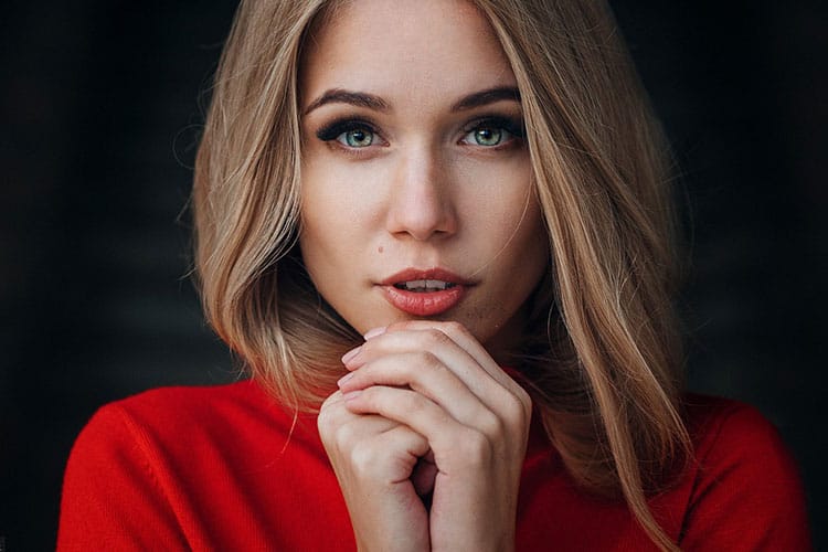 آرایش ساده برای مهمانی خانوادگی
