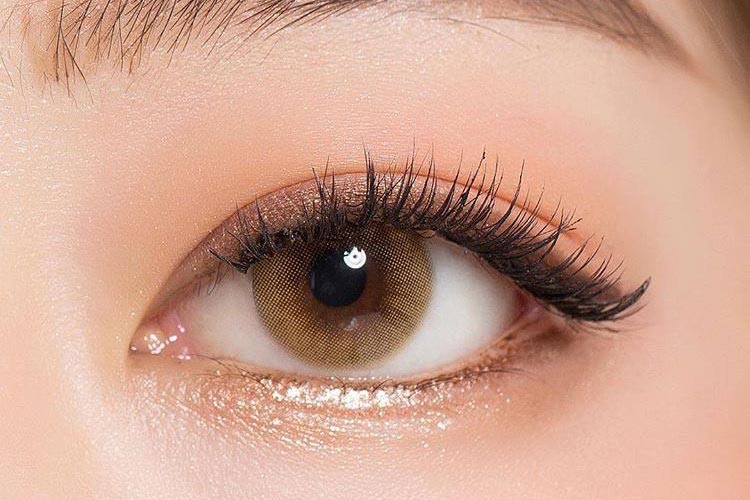 آرایش مناسب چشم ریز