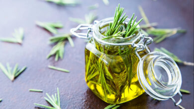 خواص و فواید روغن رزماری