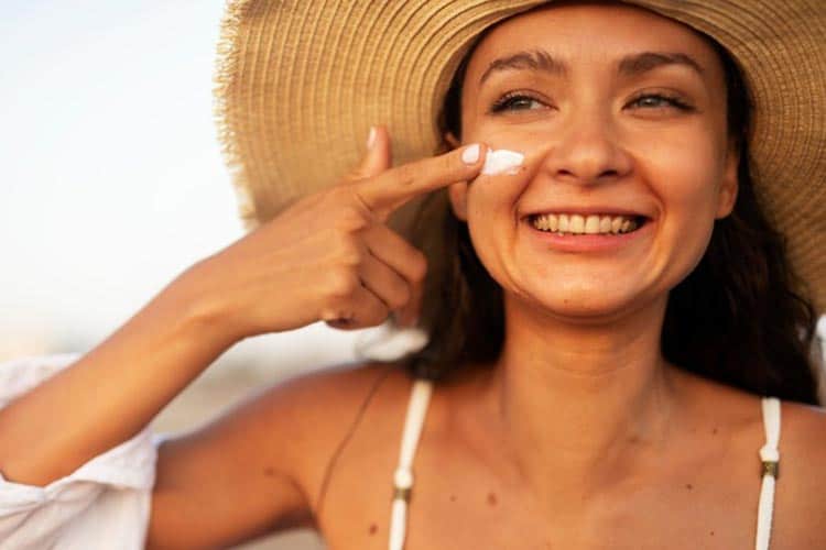 ضدآفتاب فیزیکی بهتره یا شیمیایی؟