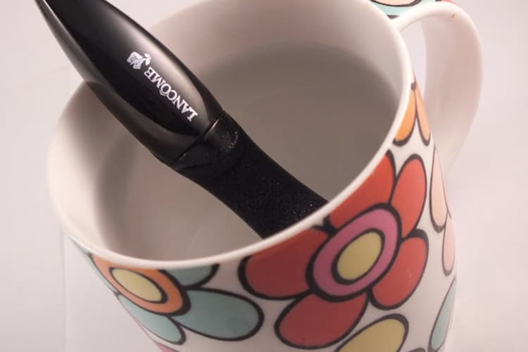 آب گرم برای ترمیم ریمل خشک شده