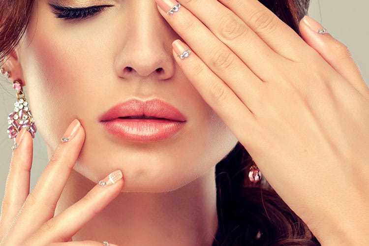 مدل رژلبهای مناسب فصل بهار 1402