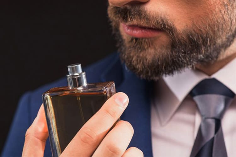 فرق عطر تلخ و شیرین 