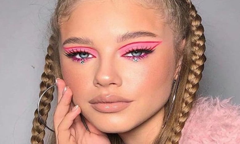 خط چشم گرافیکی شلوغ