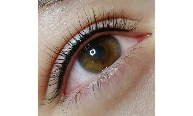 خط چشم بن مژه