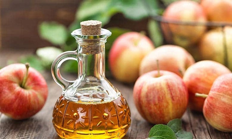 رفع شوره سر با سرکه سیب