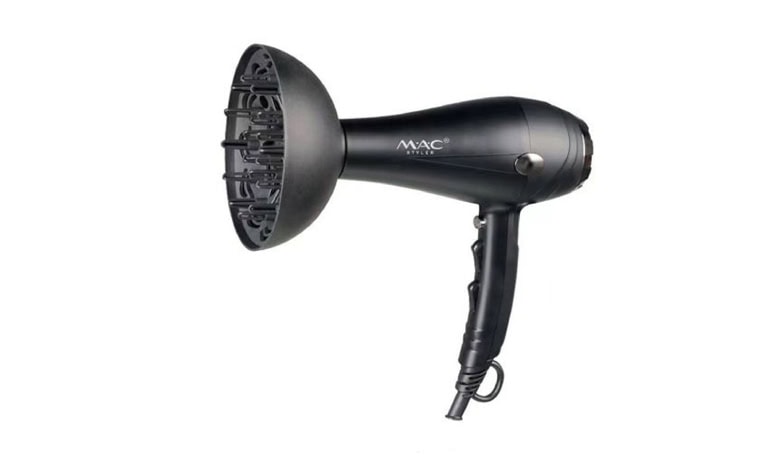 سشوار مک استایلر با دیسپانسر، از بهترین انواع سشوار برای موی فر