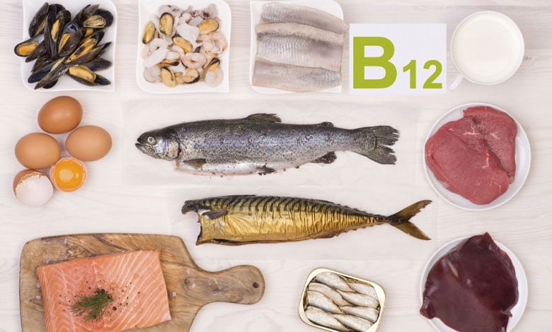 ویتامین B12 برای پف زیر چشم