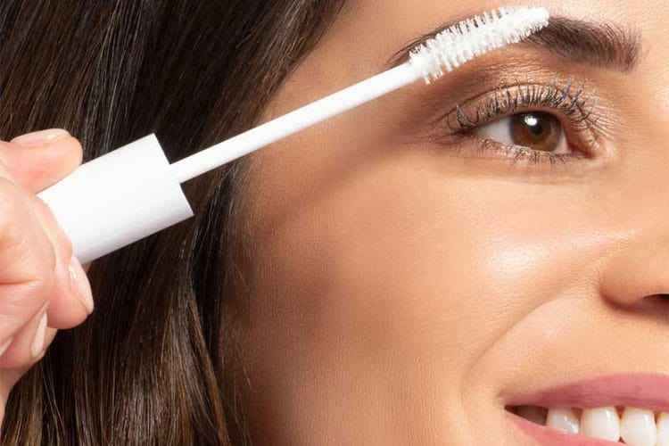 چگونه ریمل بزنیم