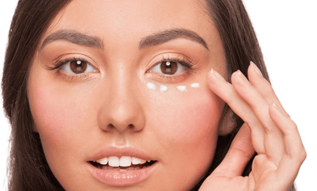 بهترین کرم دور چشم برای زیر 30 سال؛ جاودان‌کردن جوانی چشم‌ها