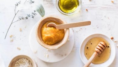 معرفی 5 ماسک لایه بردار خانگی برای پوستی سالم، شاداب و درخشان