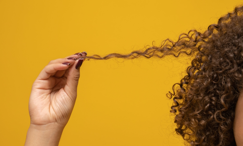 روتین مراقبت از موهای فر قبل و بعد از حمام