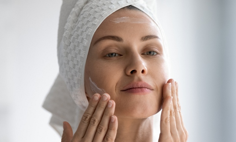 پاکسازی صورت در خانه برای پوست چرب