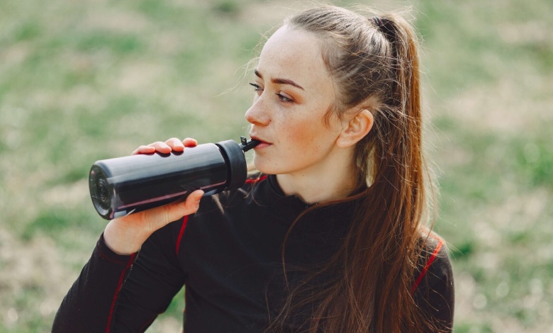 بهترین پروتئین وی برای بانوان، راهنمای انتخاب + نحوه مصرف