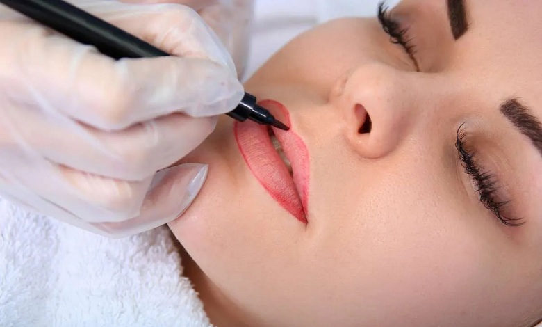 فرق تینت لب و شیدینگ لب چیست؟ کدام بهتر است؟