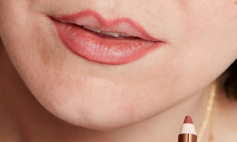 فرق تینت لب و شیدینگ لب چیست؟ کدام بهتر است؟