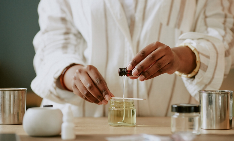 تفاوت عطر و ادکلن چیست؟ فرق غلظت، ماندگاری و قیمت را بدانید!
