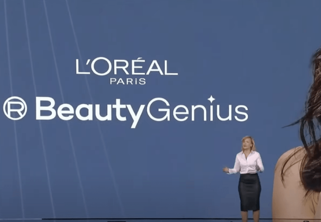 سخنرانی نیکلاس هیرونیموس مدیرعامل شرکت لورآل در نمایشگاه لوازم الکترونیک مصرفی یا به اختصار سی‌ای‌اس