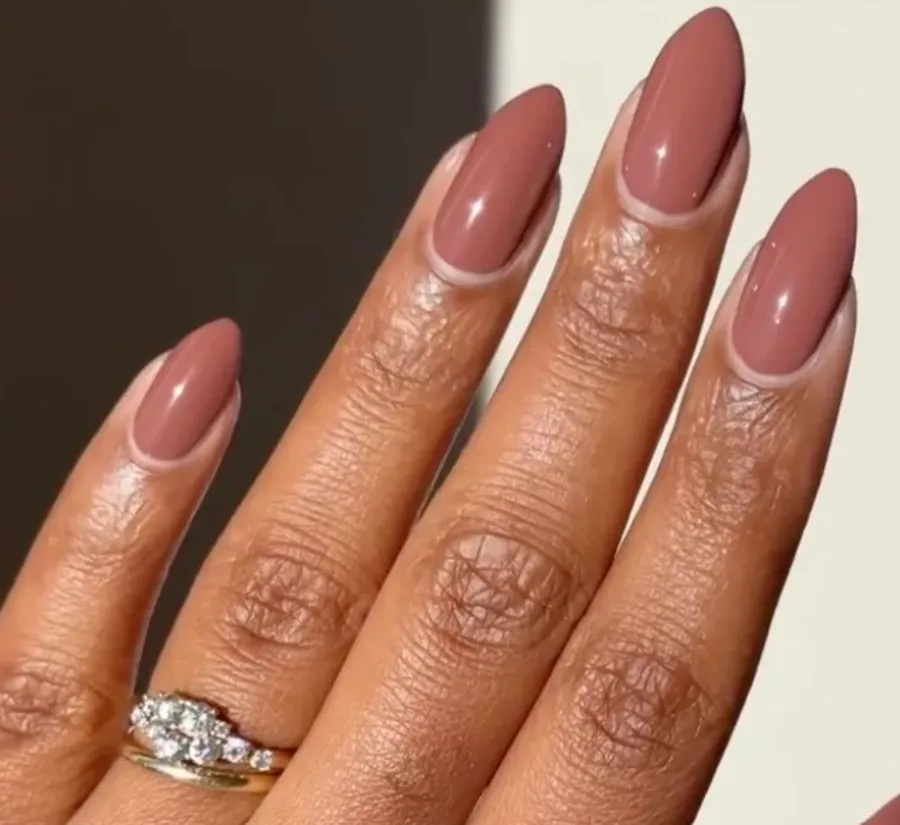 لاک قهوه‌ای گرم