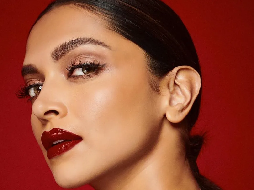 لب‌های پرزرق‌وبرق