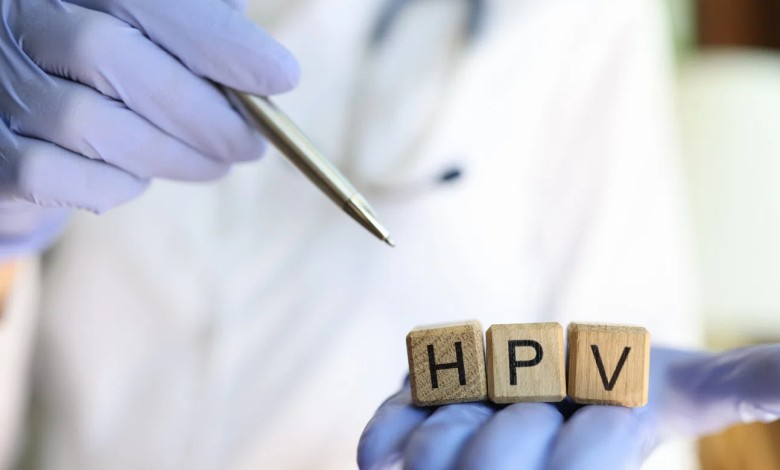 آیا زگیل تناسلی خود به خود درمان می‌شود؟ + راه های درمان زگیل تناسلی